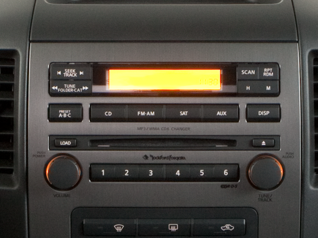 2010 Nissan Titan LE