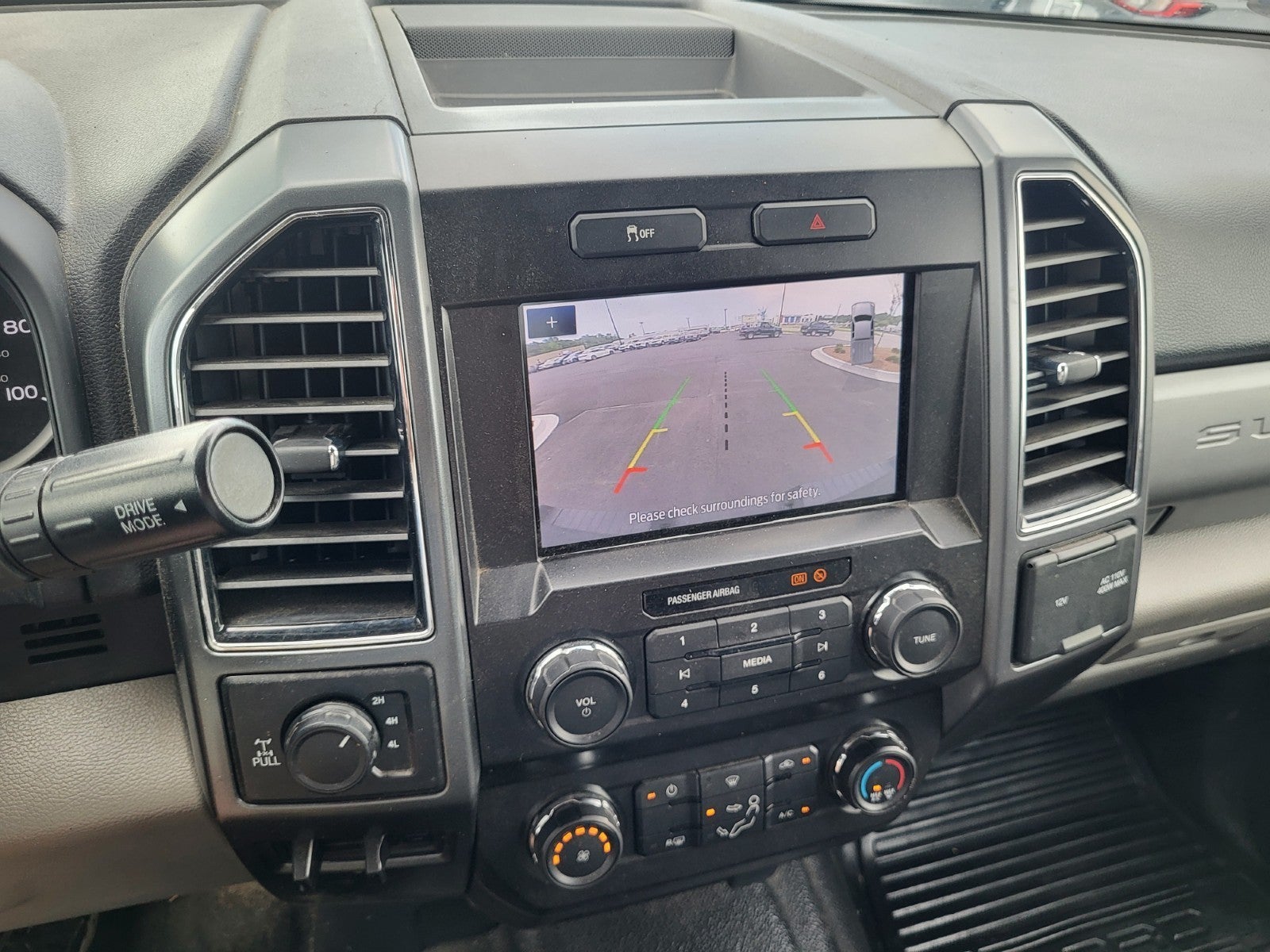 2022 Ford Super Duty F-350 SRW XL