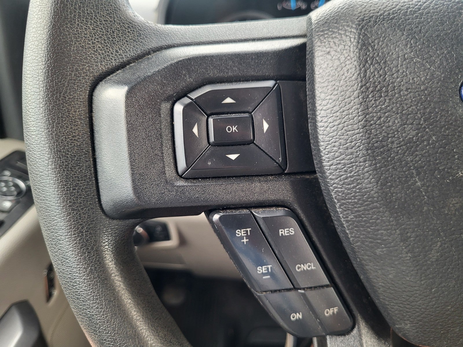 2022 Ford Super Duty F-350 SRW XL
