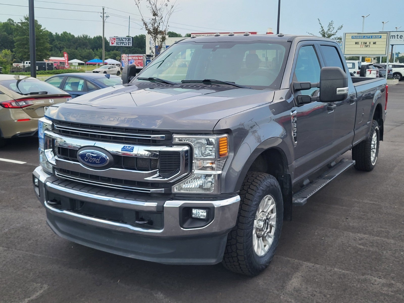 2022 Ford Super Duty F-350 SRW XL