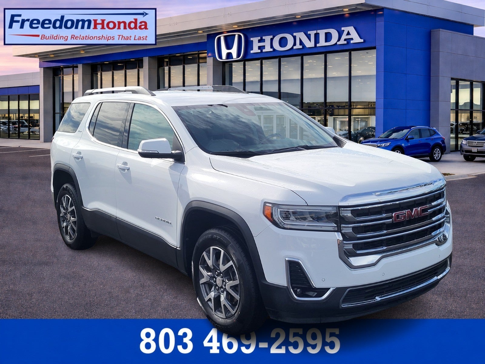 2022 GMC Acadia SLT