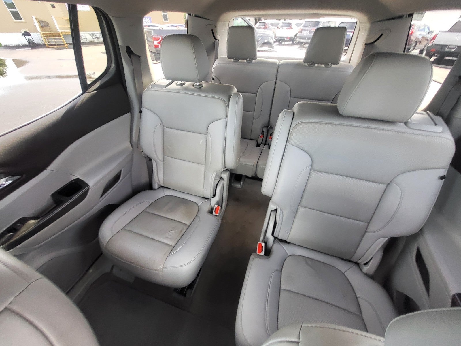 2022 GMC Acadia SLT