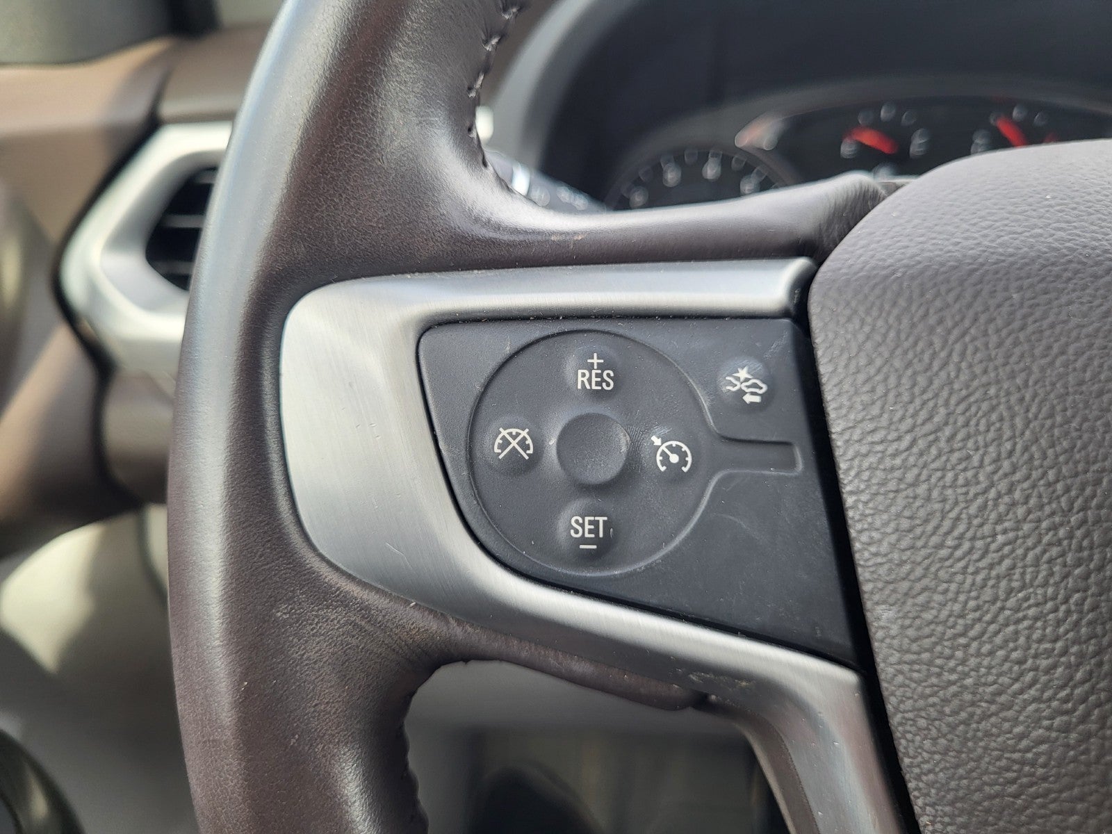 2022 GMC Acadia SLT