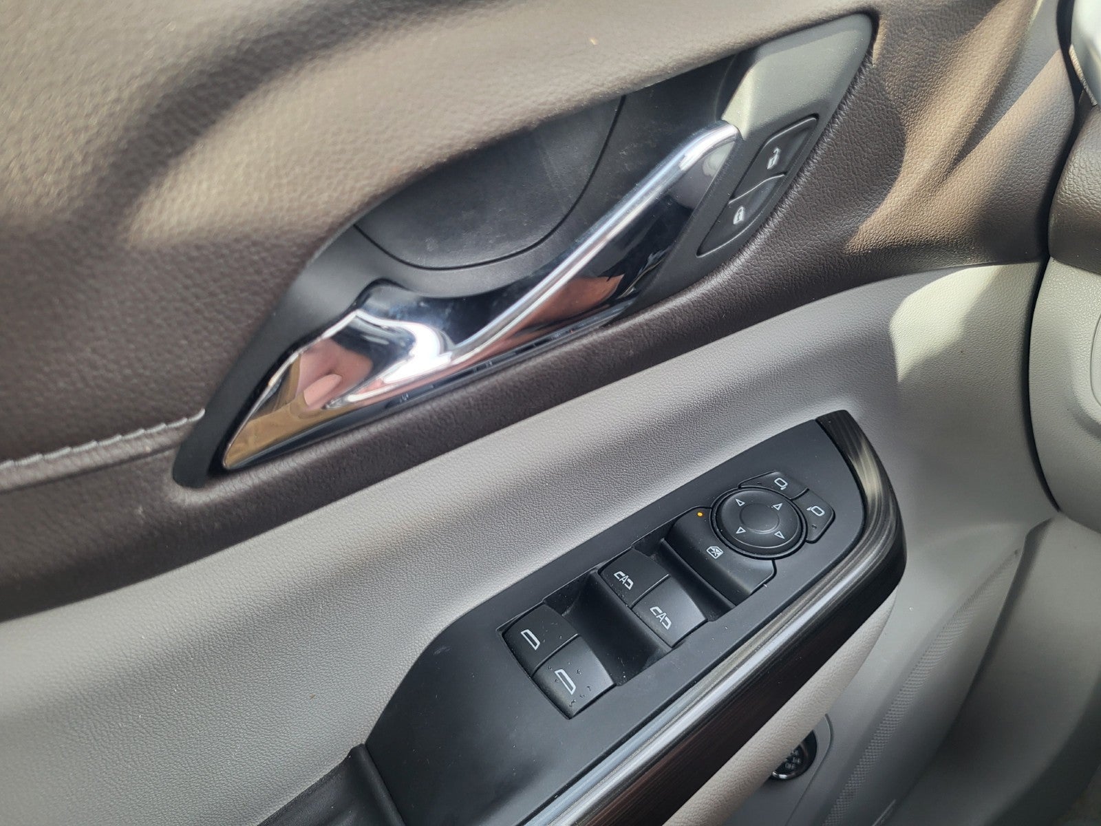 2022 GMC Acadia SLT