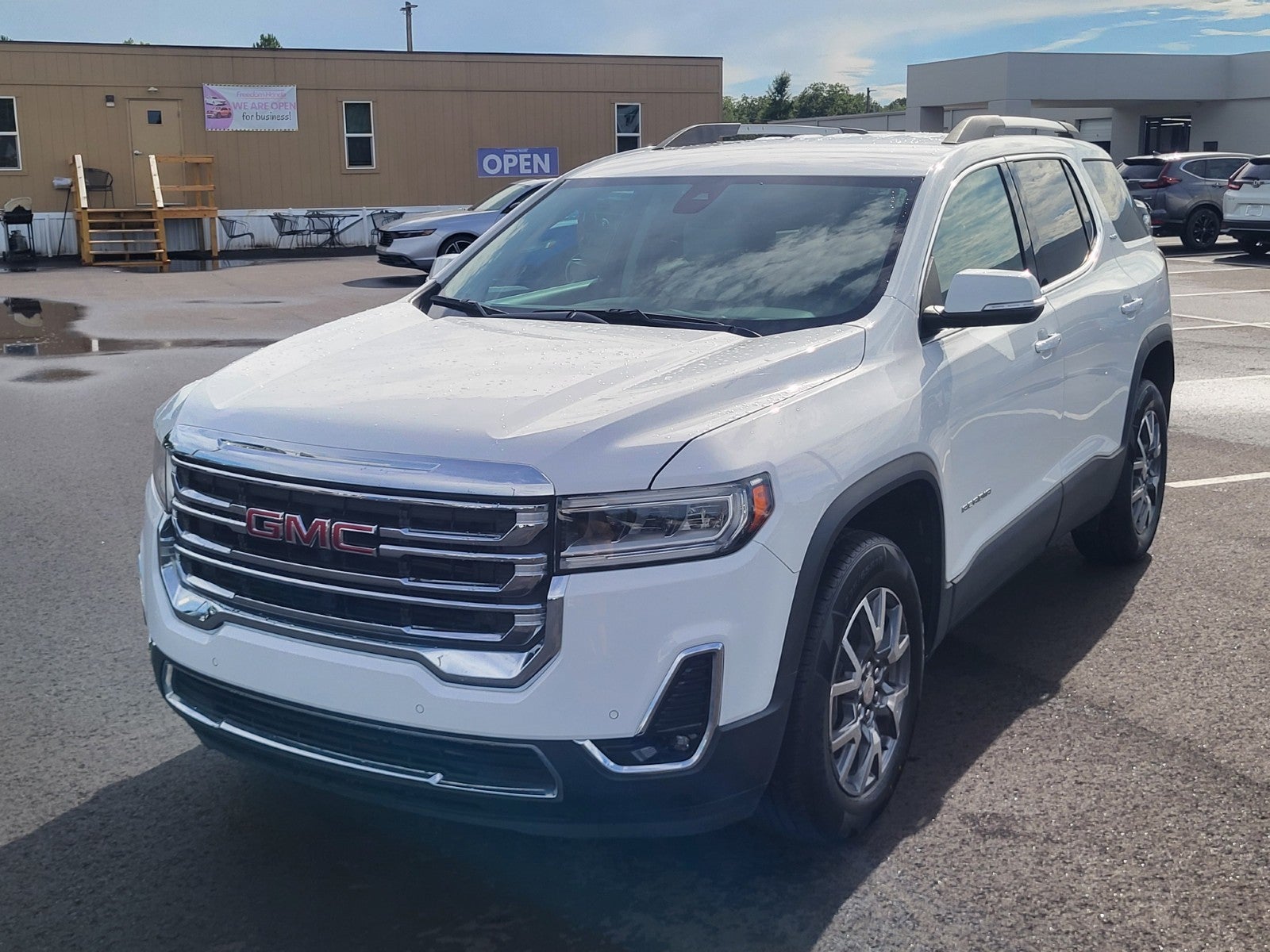2022 GMC Acadia SLT