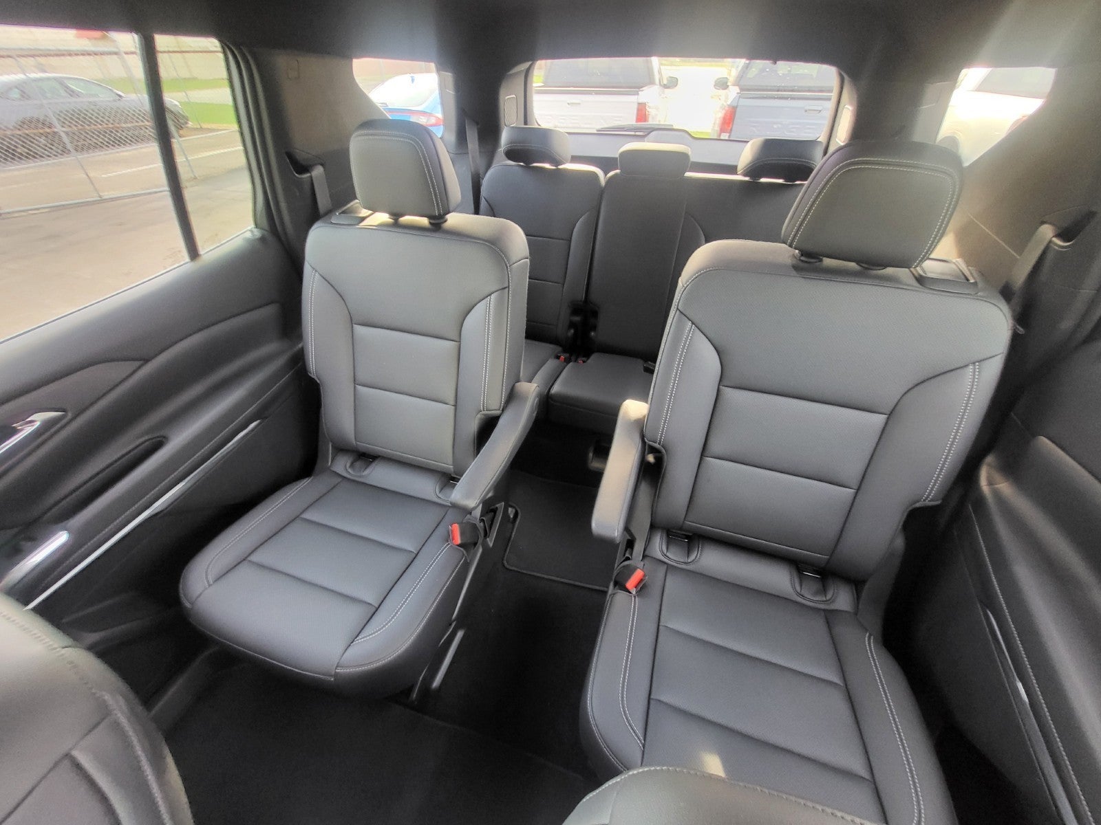 2026 Chevrolet Traverse AWD LT