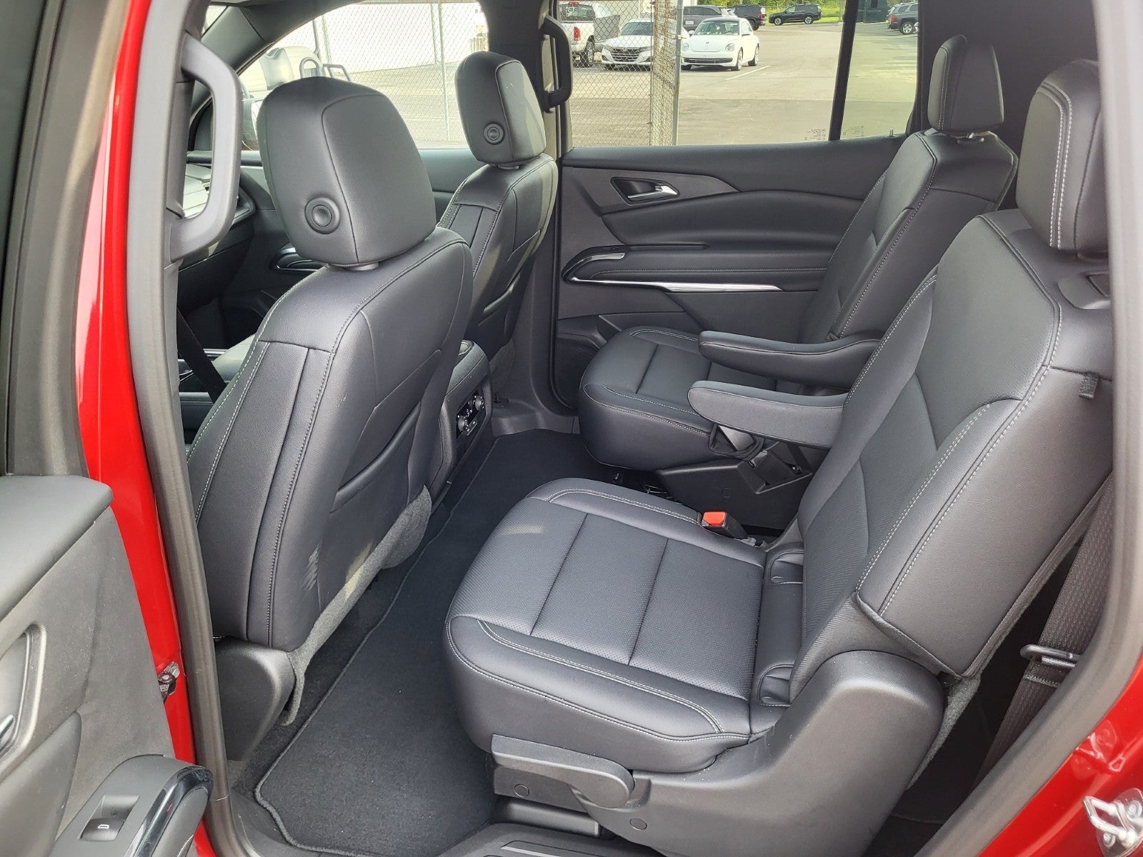2026 Chevrolet Traverse AWD LT