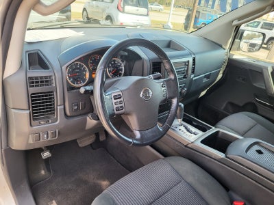 2010 Nissan Titan LE