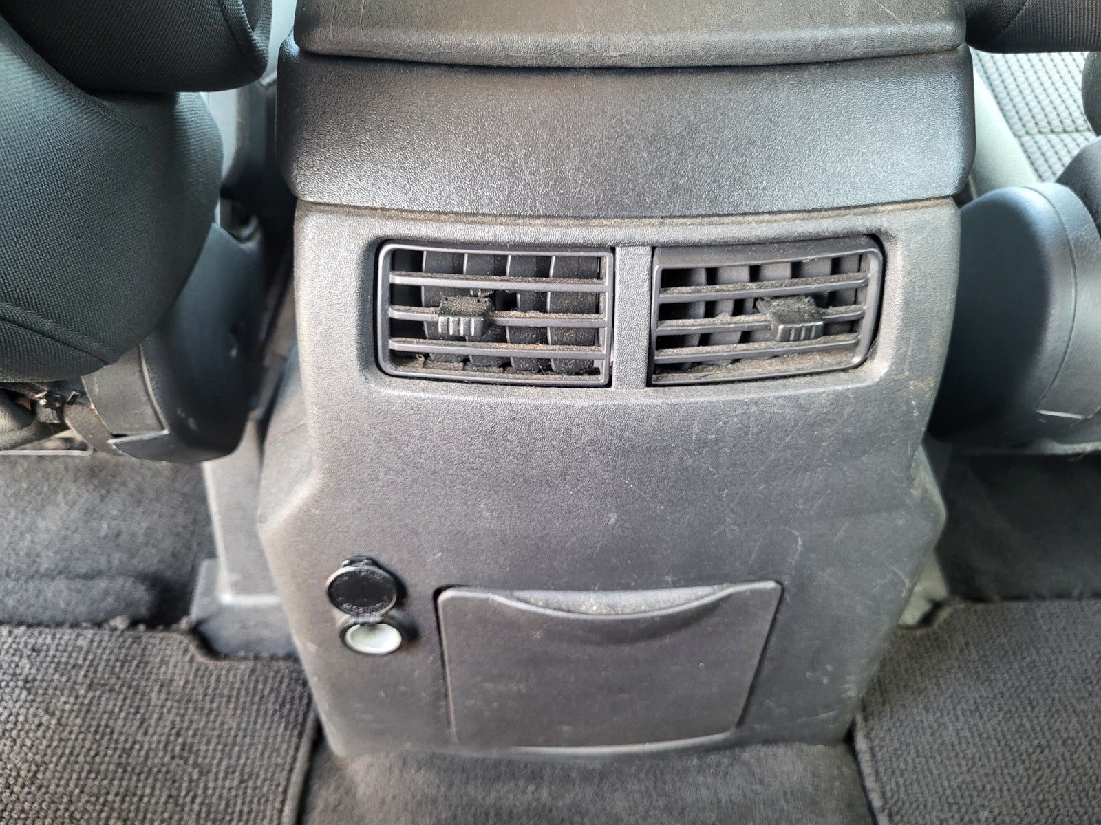 2010 Nissan Titan LE