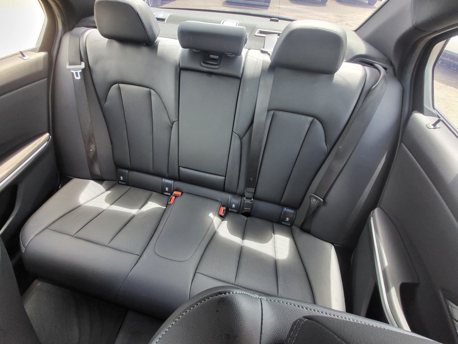 2023 BMW 3 Series 330i xDrive