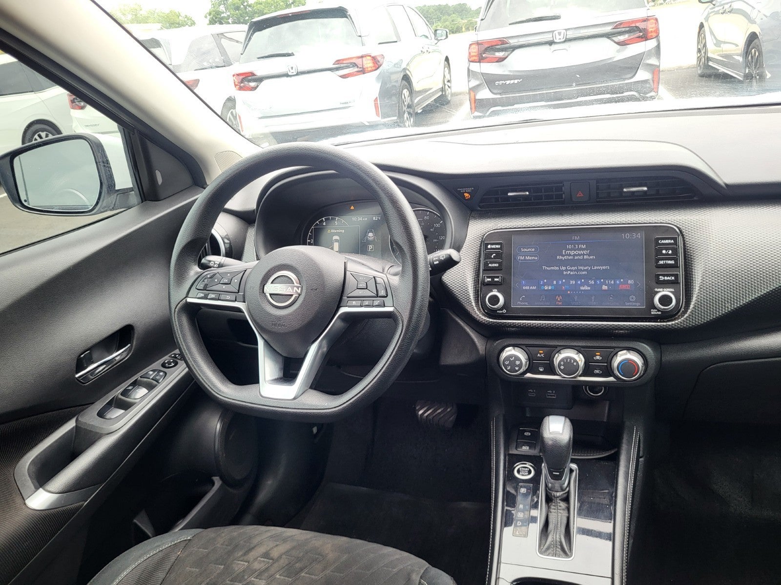 2023 Nissan Kicks SV