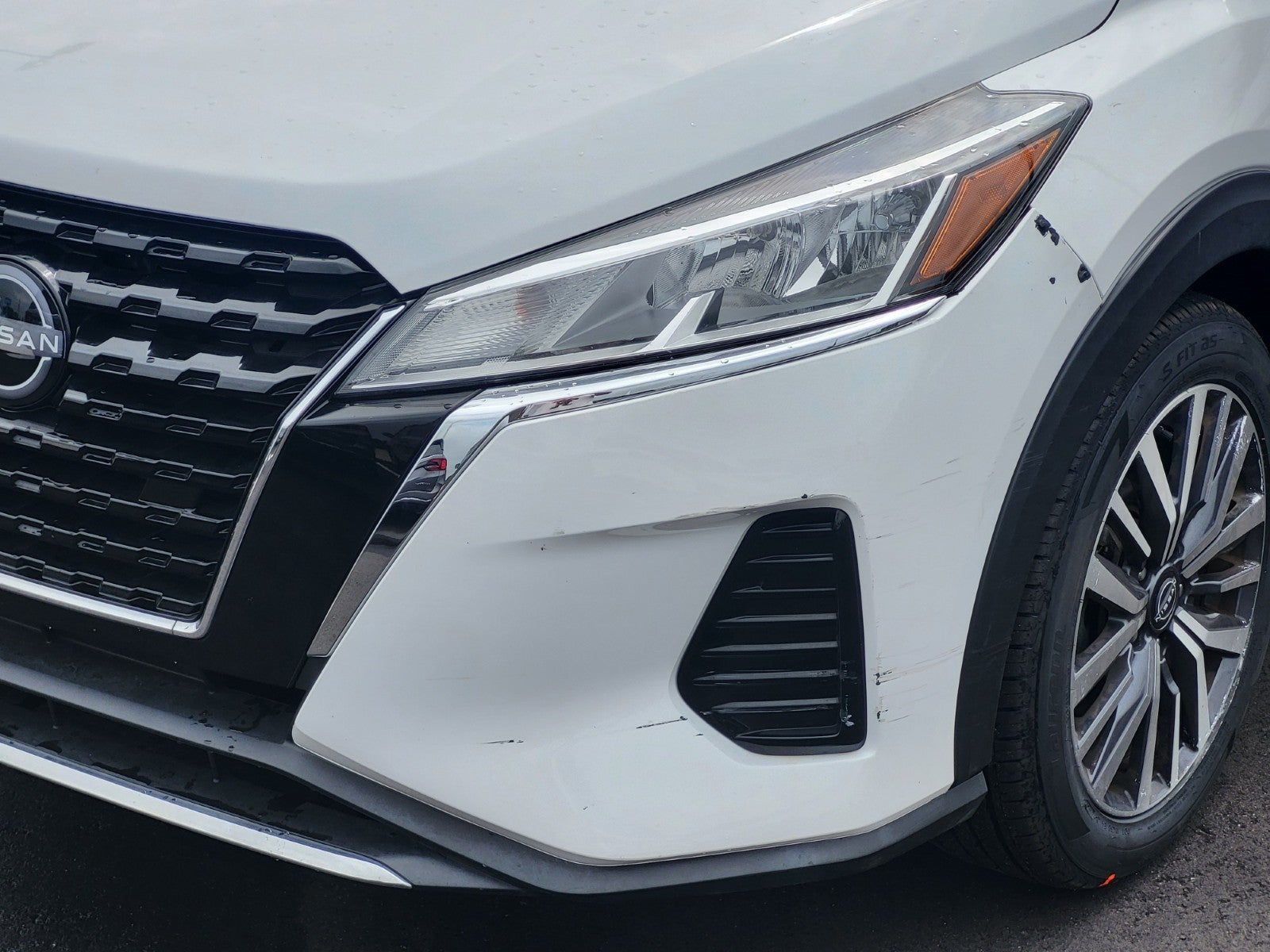 2023 Nissan Kicks SV