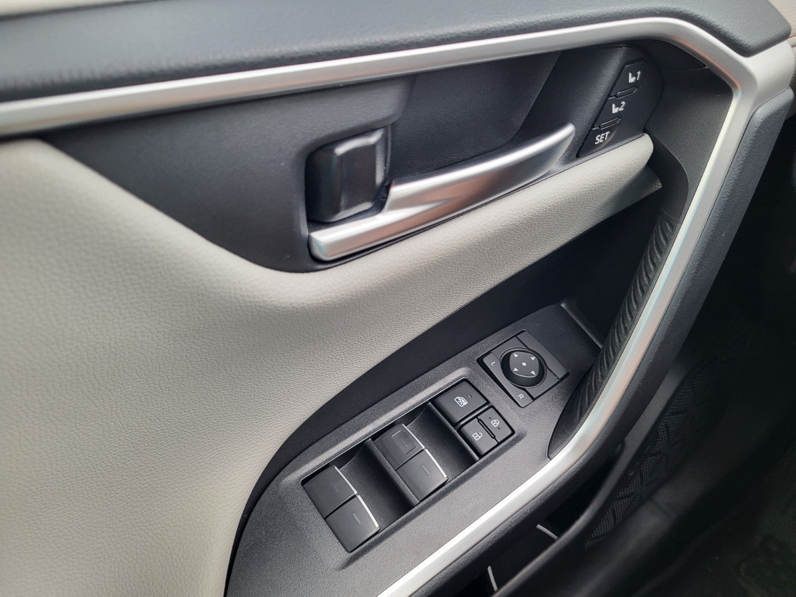 2025 Toyota RAV4 Hybrid Limited