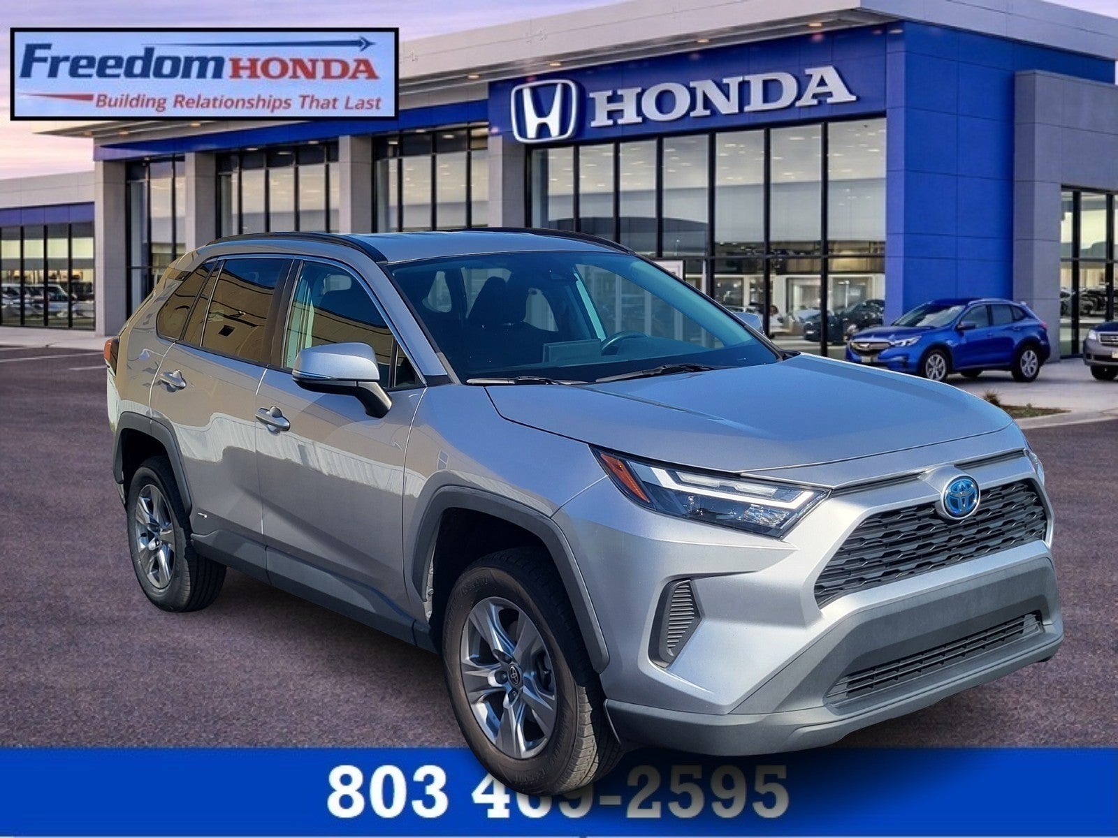 2022 Toyota RAV4 Hybrid XLE
