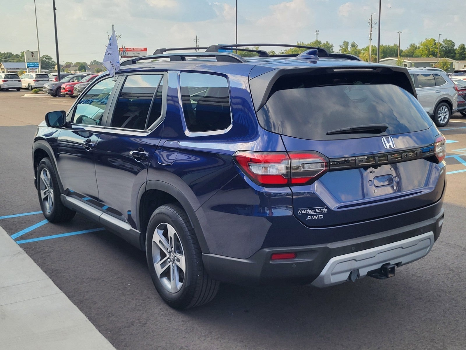 2024 Honda Pilot EX-L 8 Passenger