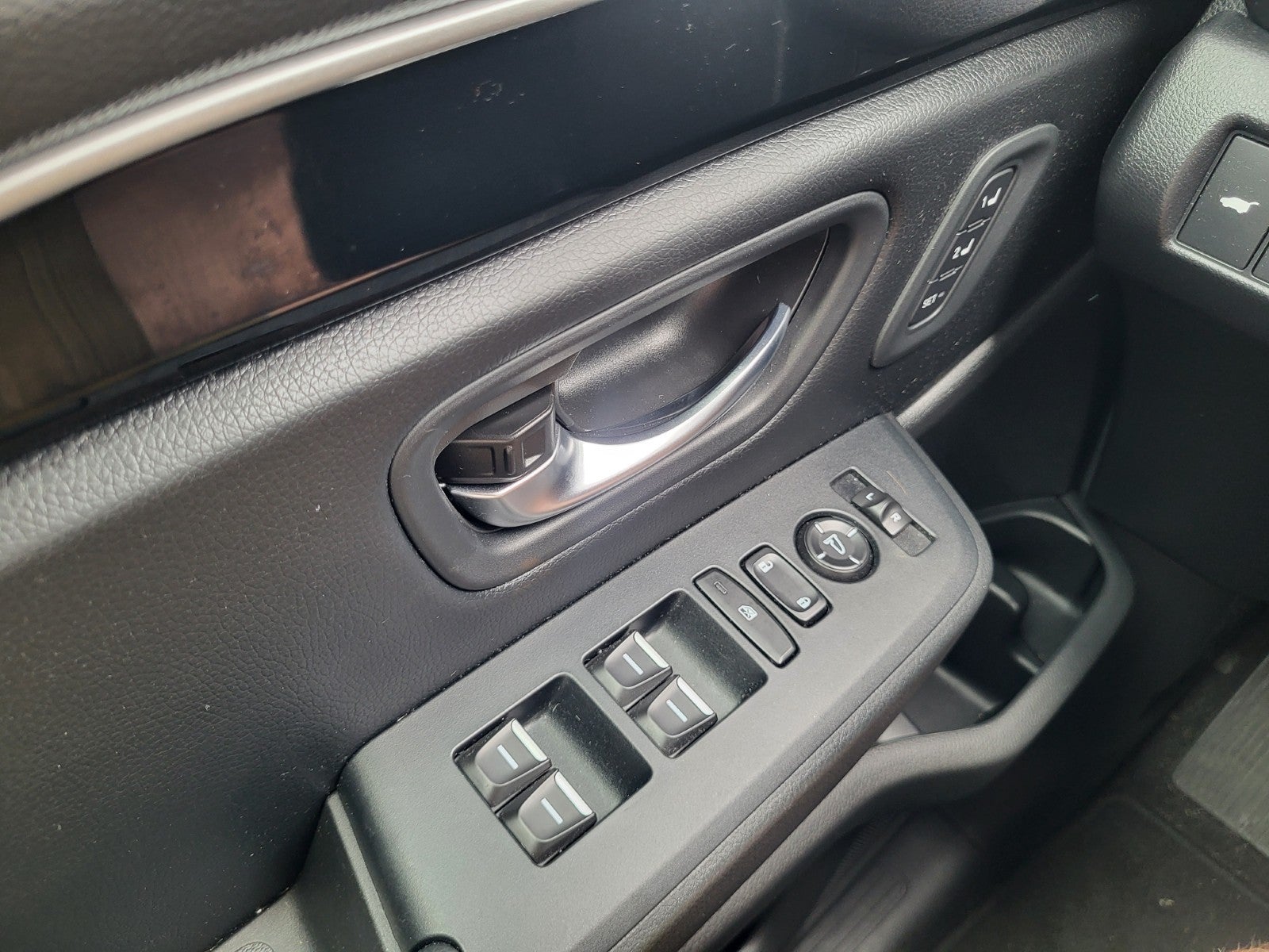 2025 Honda Pilot EX-L - Photo 22