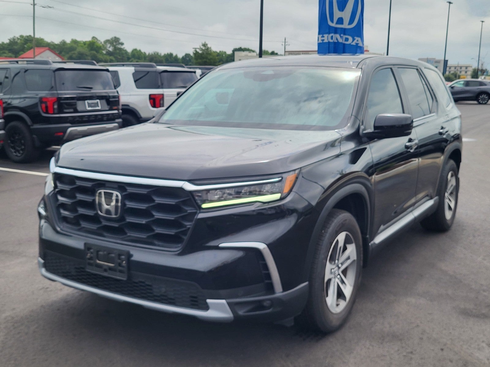 2025 Honda Pilot EX-L - Photo 7
