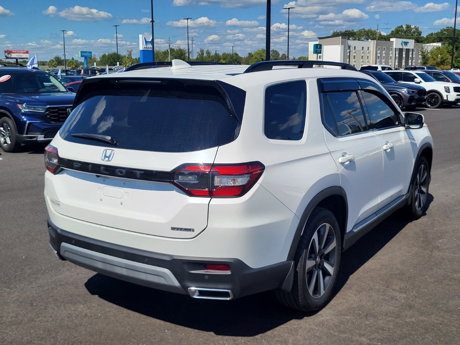 2023 Honda Pilot Touring