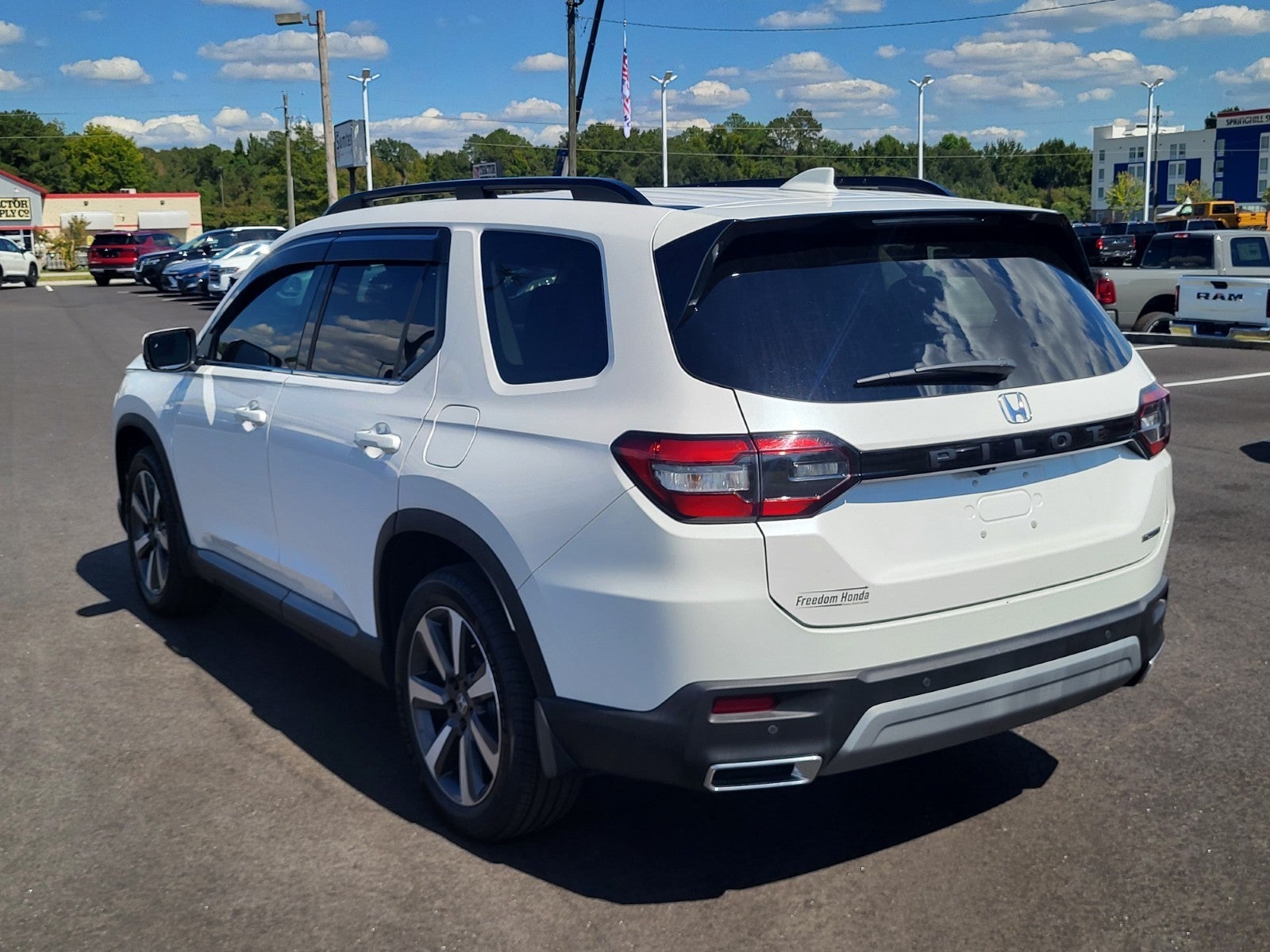 2023 Honda Pilot Touring