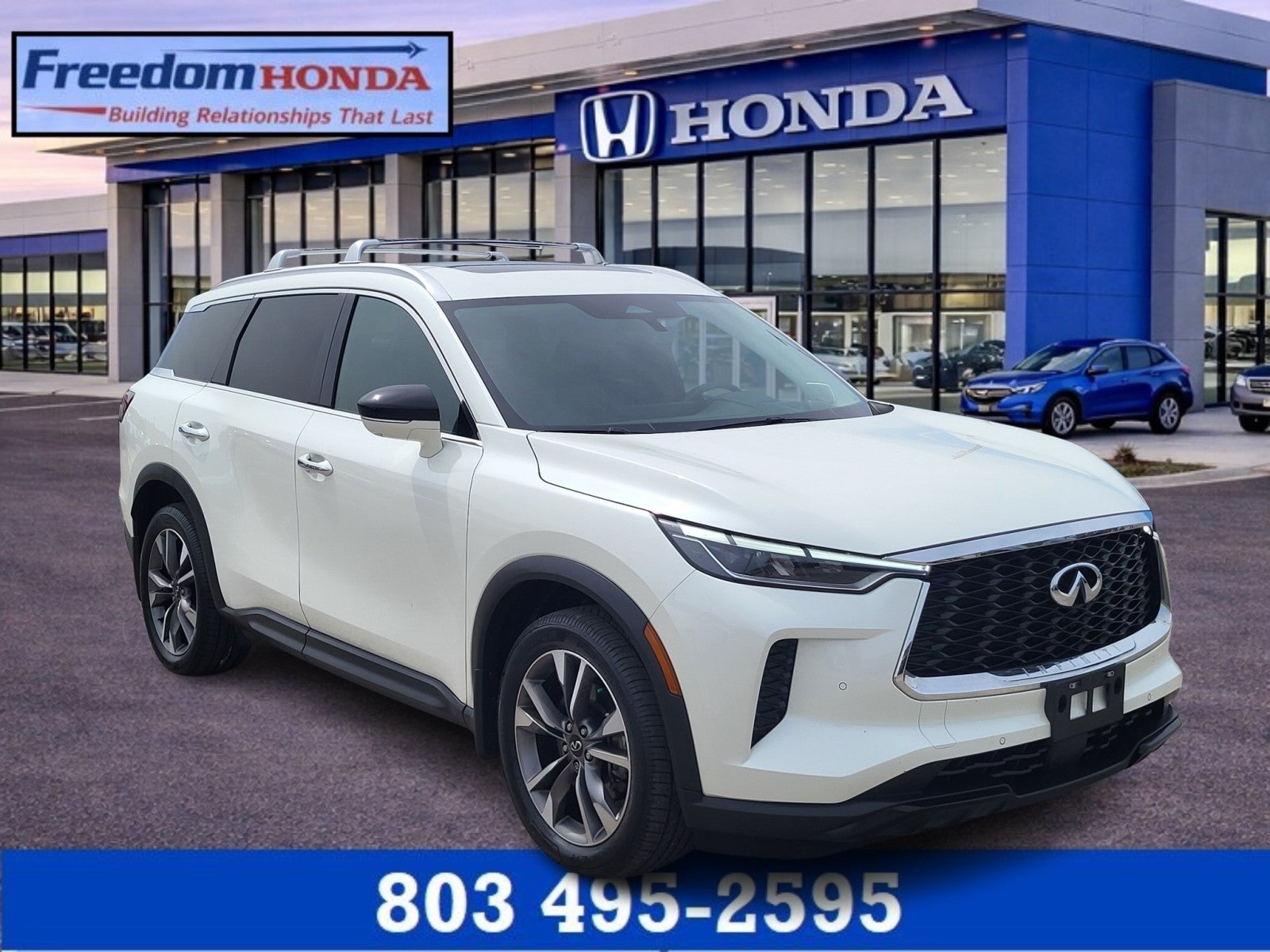 2023 INFINITI QX60 LUXE