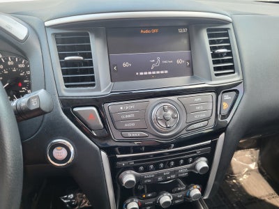 2020 Nissan Pathfinder SV