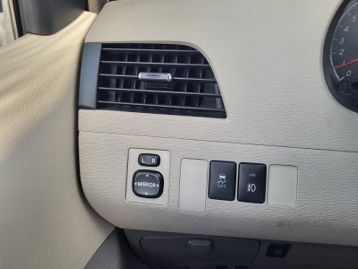 2012 Toyota Sienna LE