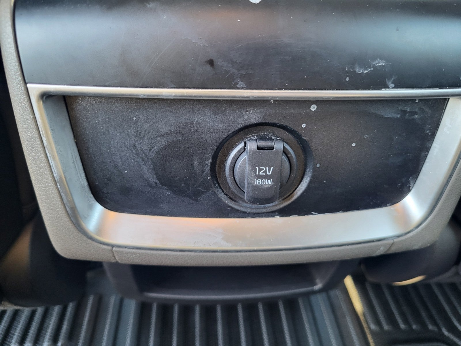 2025 Kia Carnival LX