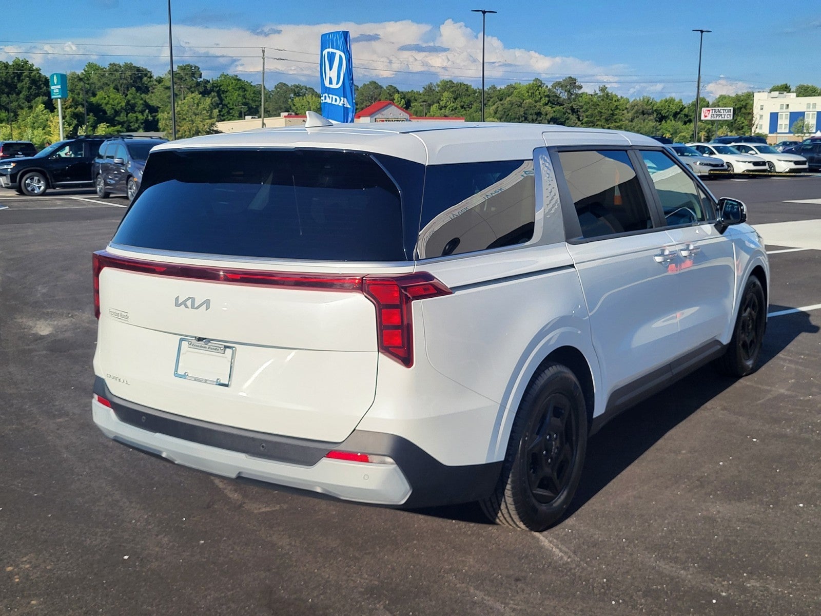 2025 Kia Carnival LX